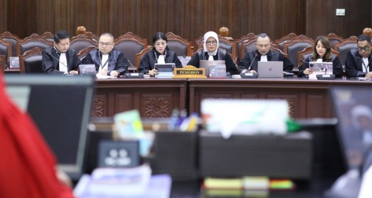 Mahkamah  Konstitus Menggelar Sidang Uji UU Ormas Bahas Maraknya Pendirian Organisasi Advokat